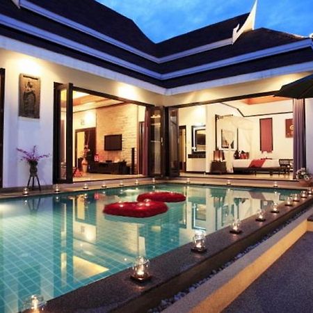 The Iris Pool Villa Rawai Quarto foto