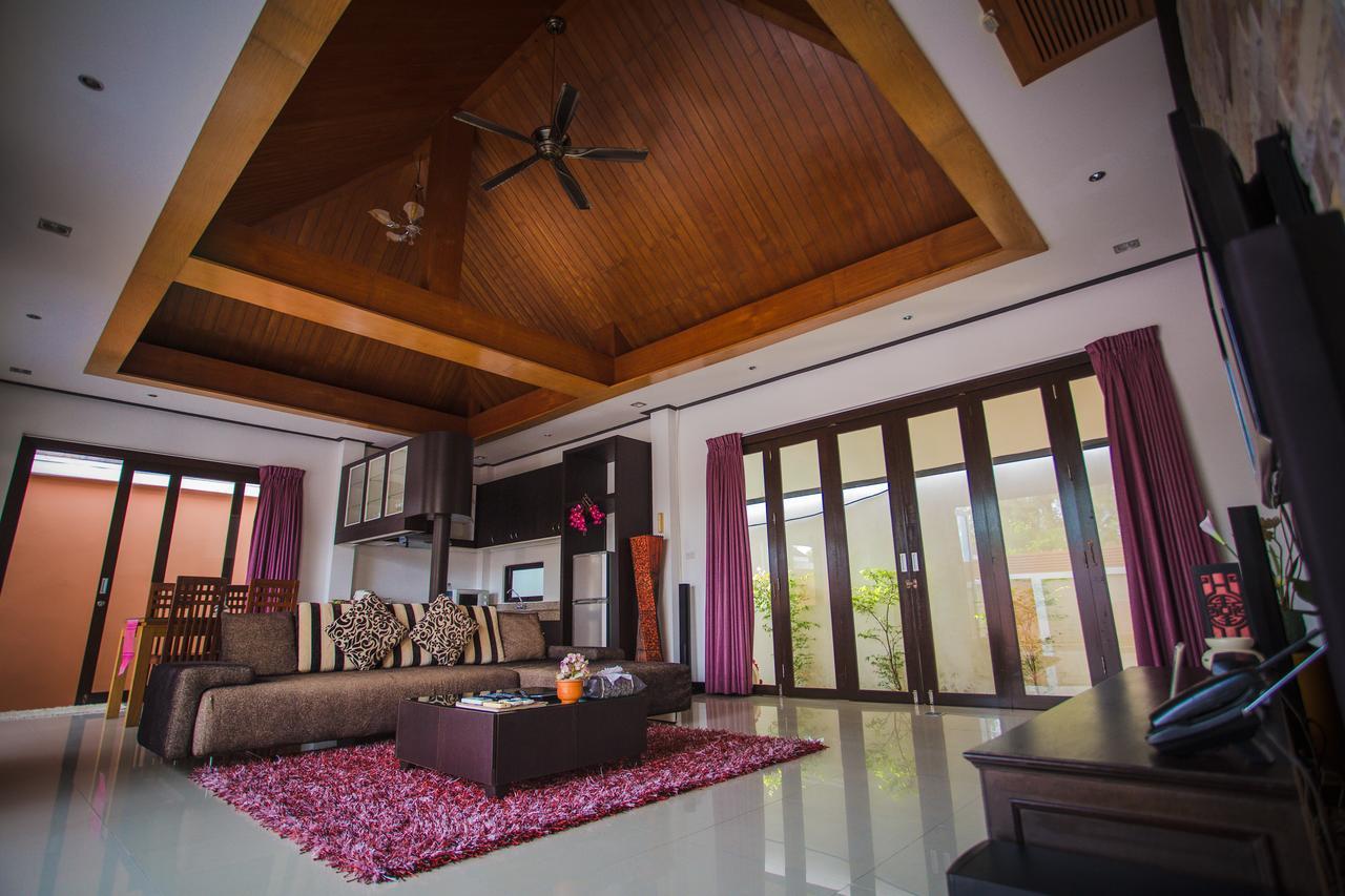 The Iris Pool Villa Rawai Quarto foto