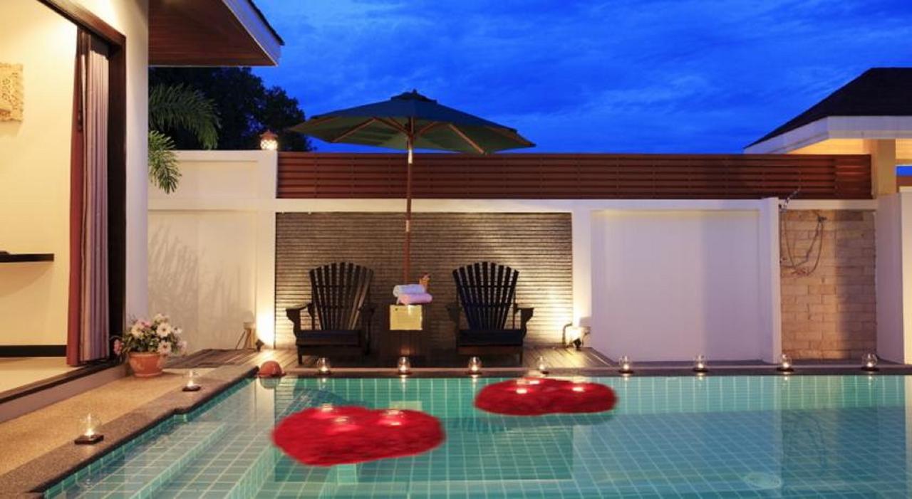 The Iris Pool Villa Rawai Quarto foto