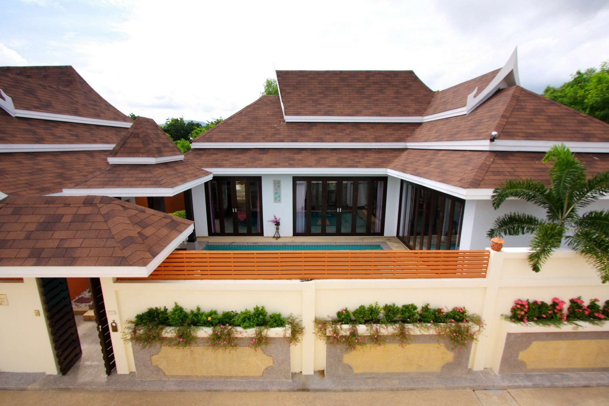The Iris Pool Villa Rawai Exterior foto